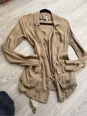 Lightweight jacket